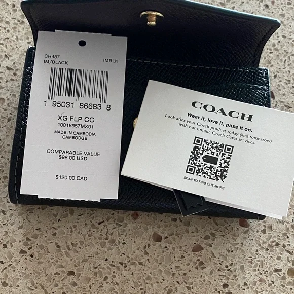 Coach Black Textured Leather Flap Card Wallet - Picture 4 of 5